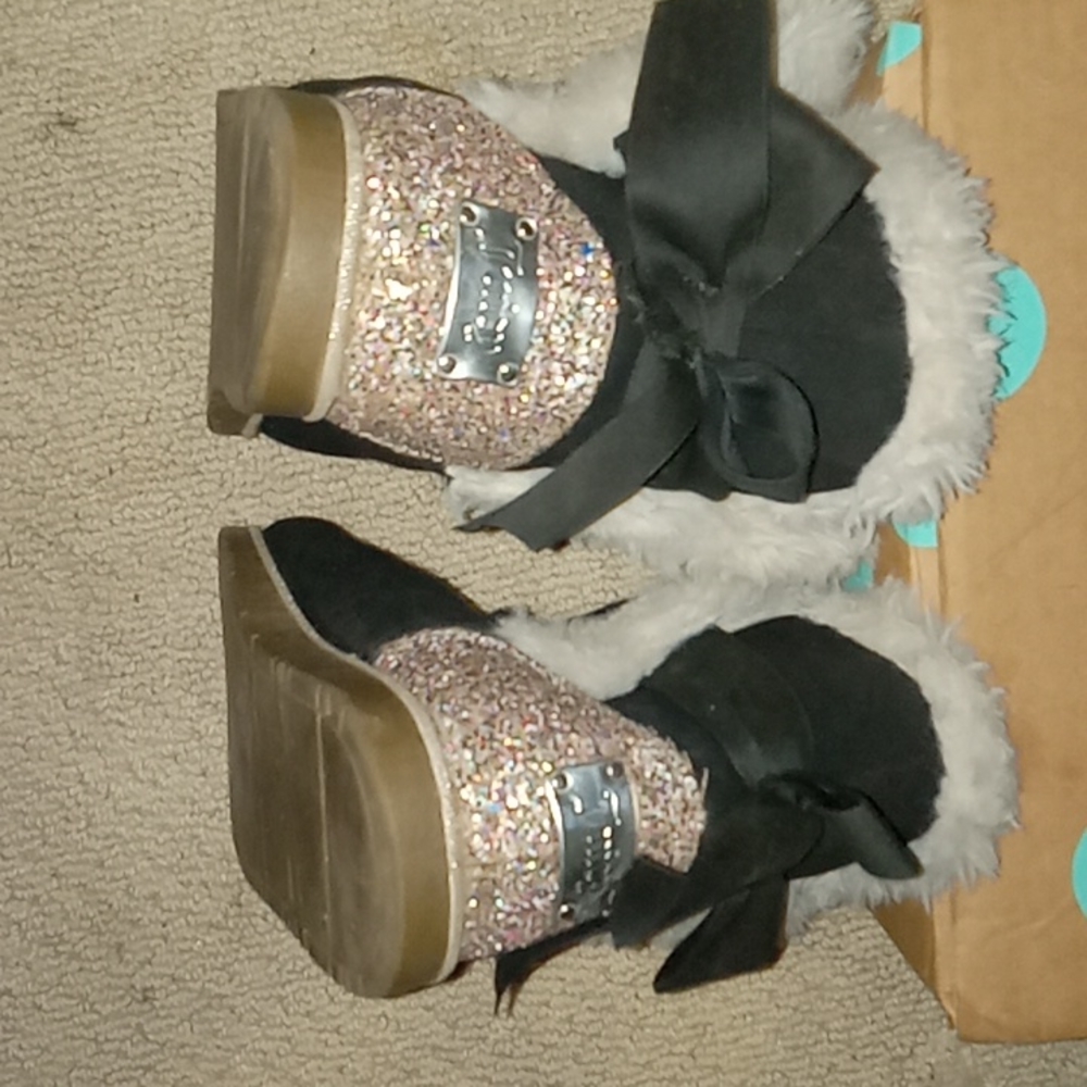 Women's Juicy Couture boots